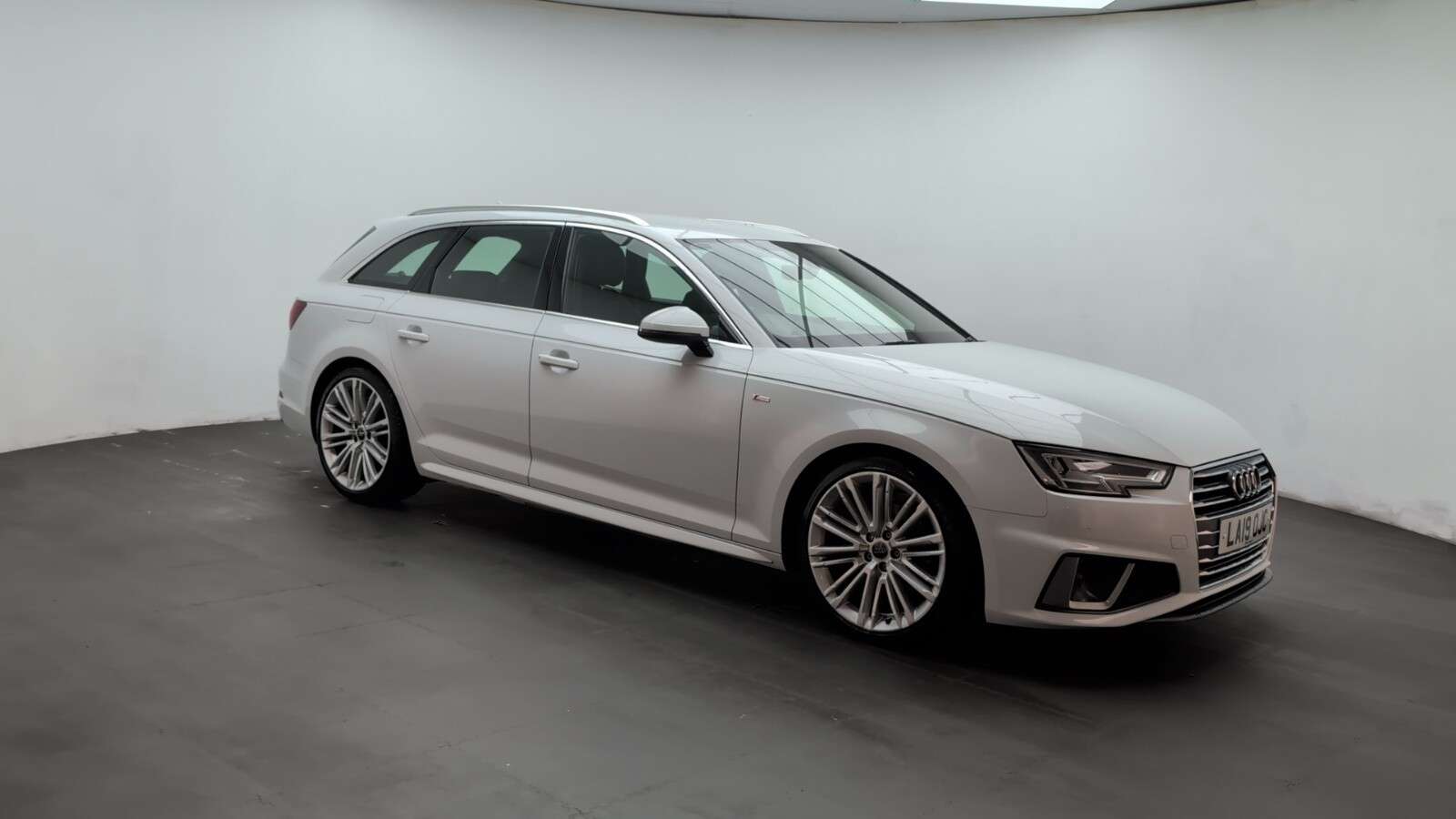 2019 AUDI A4 AVANT 2019 AUDI A4 AVANT