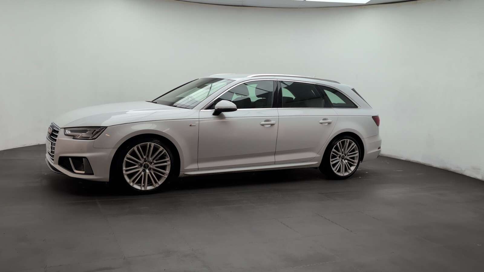 2019 AUDI A4 AVANT 2019 AUDI A4 AVANT