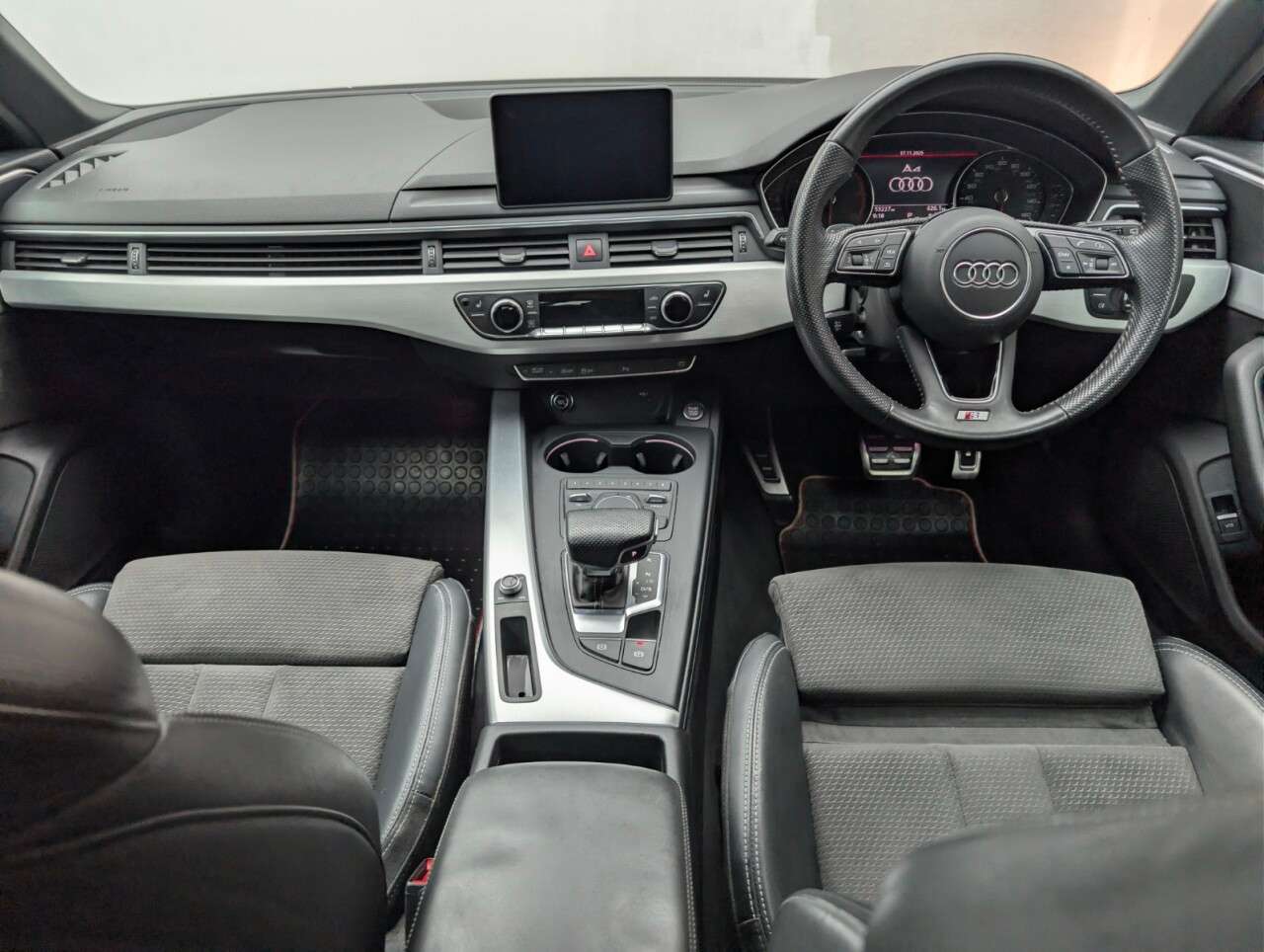 2019 AUDI A4 AVANT 2019 AUDI A4 AVANT