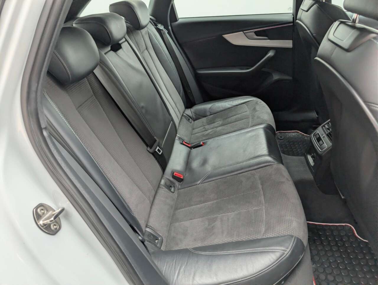 2019 AUDI A4 AVANT 2019 AUDI A4 AVANT