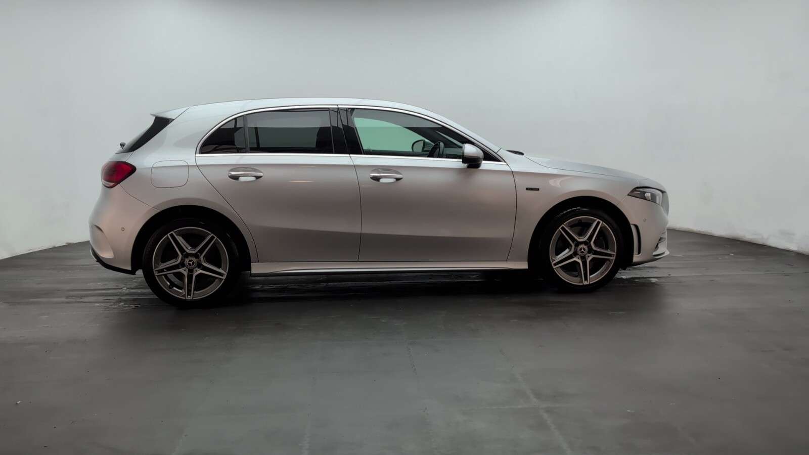 2021 MERCEDES-BENZ A CLASS 2021 MERCEDES-BENZ A CLASS