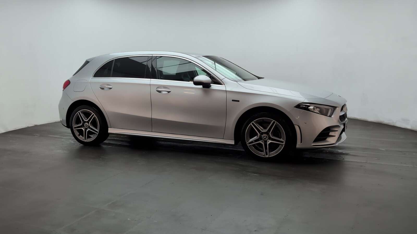 2021 MERCEDES-BENZ A CLASS 2021 MERCEDES-BENZ A CLASS