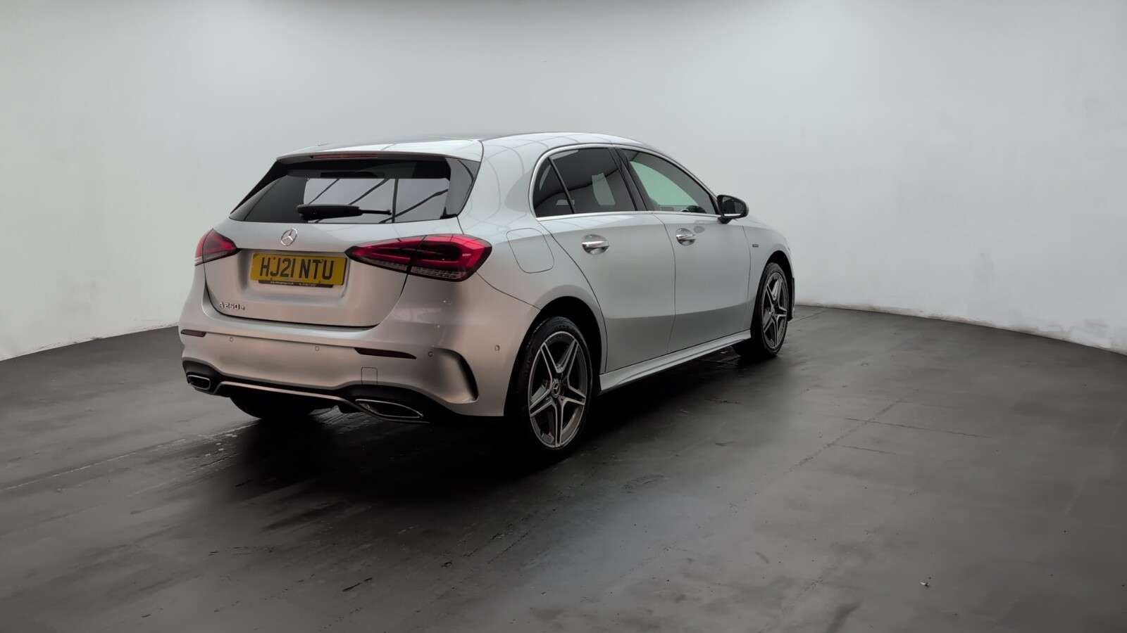 2021 MERCEDES-BENZ A CLASS 2021 MERCEDES-BENZ A CLASS