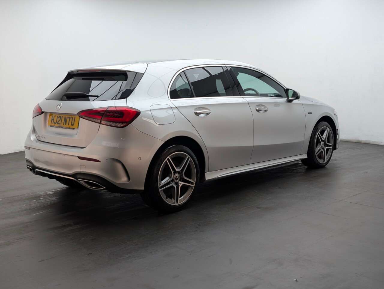 2021 MERCEDES-BENZ A CLASS 2021 MERCEDES-BENZ A CLASS