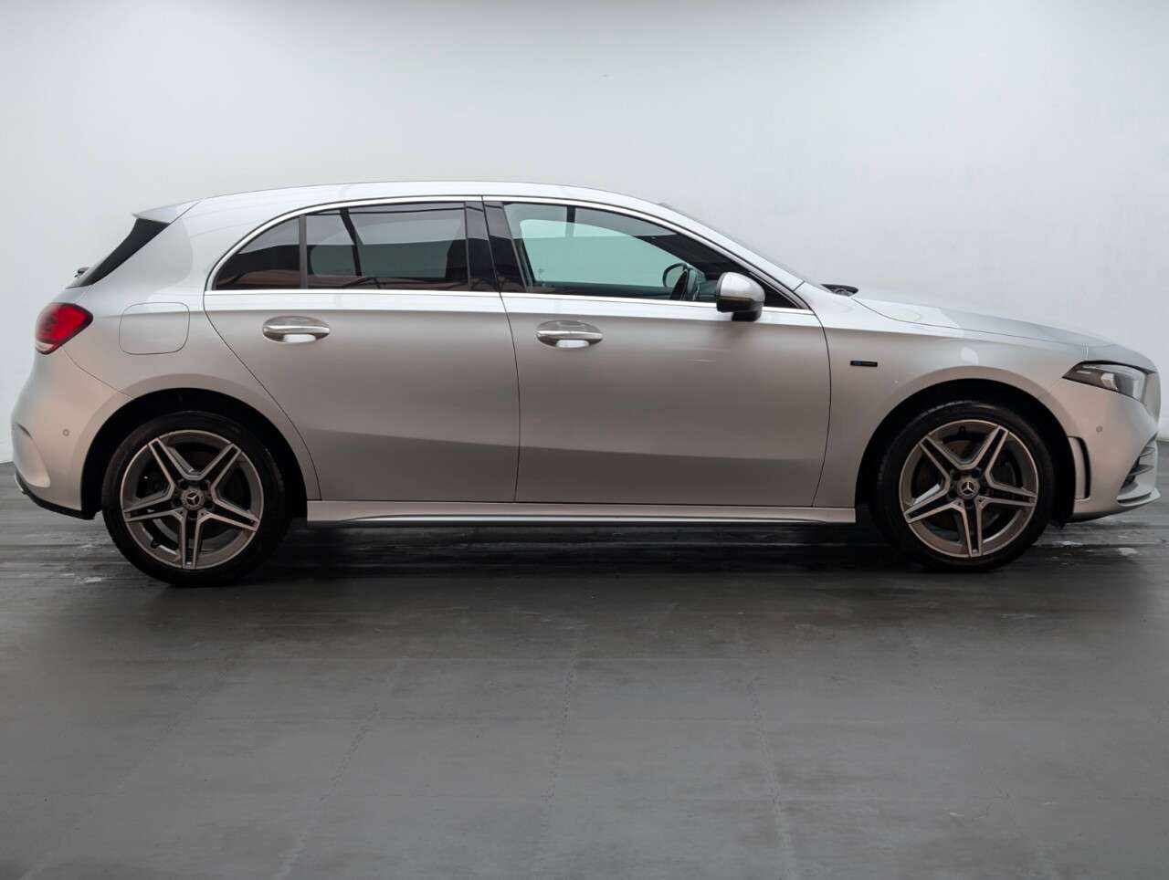 2021 MERCEDES-BENZ A CLASS 2021 MERCEDES-BENZ A CLASS