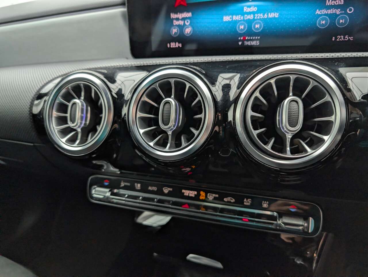 2021 MERCEDES-BENZ A CLASS 2021 MERCEDES-BENZ A CLASS