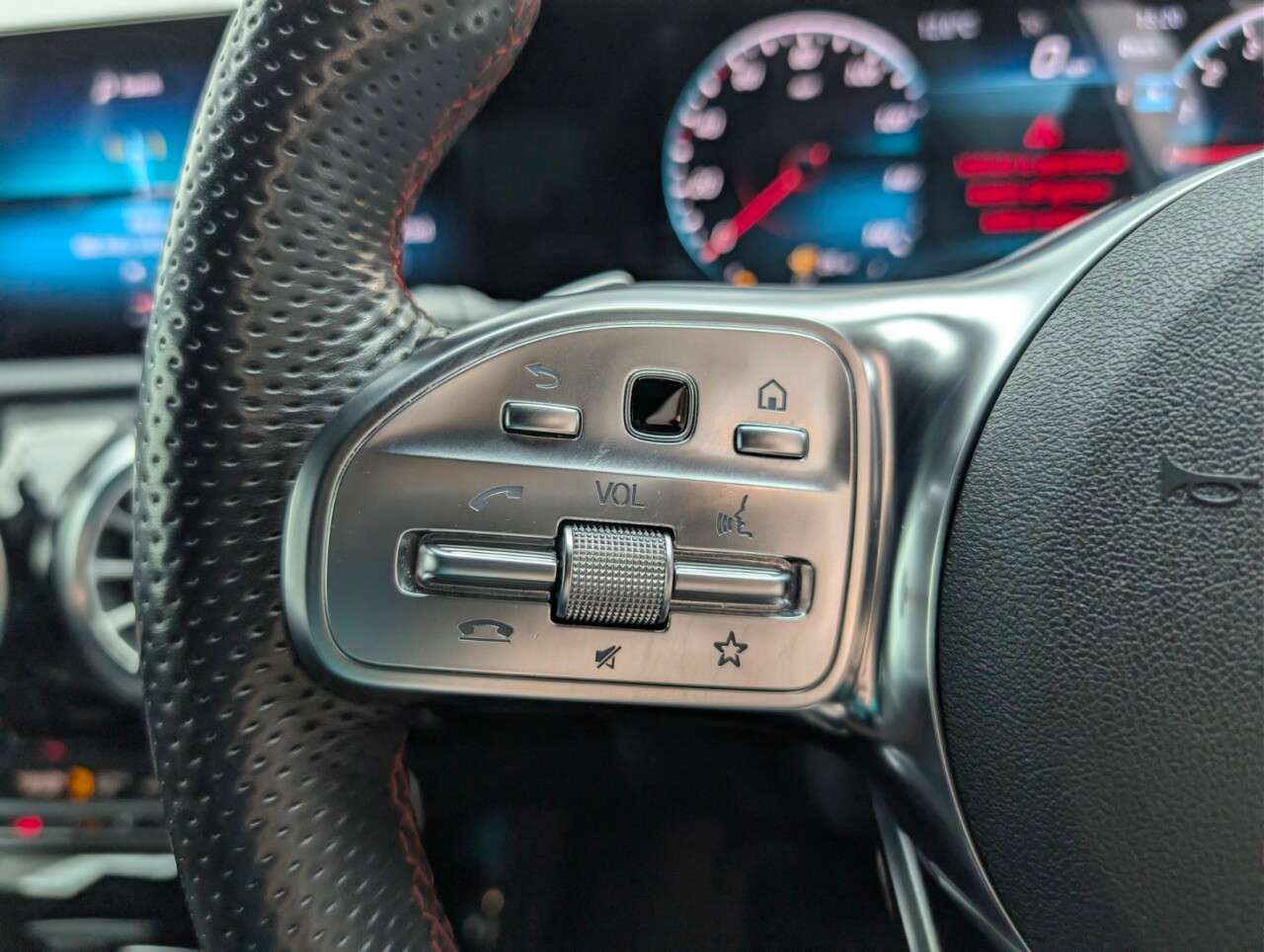 2021 MERCEDES-BENZ A CLASS 2021 MERCEDES-BENZ A CLASS