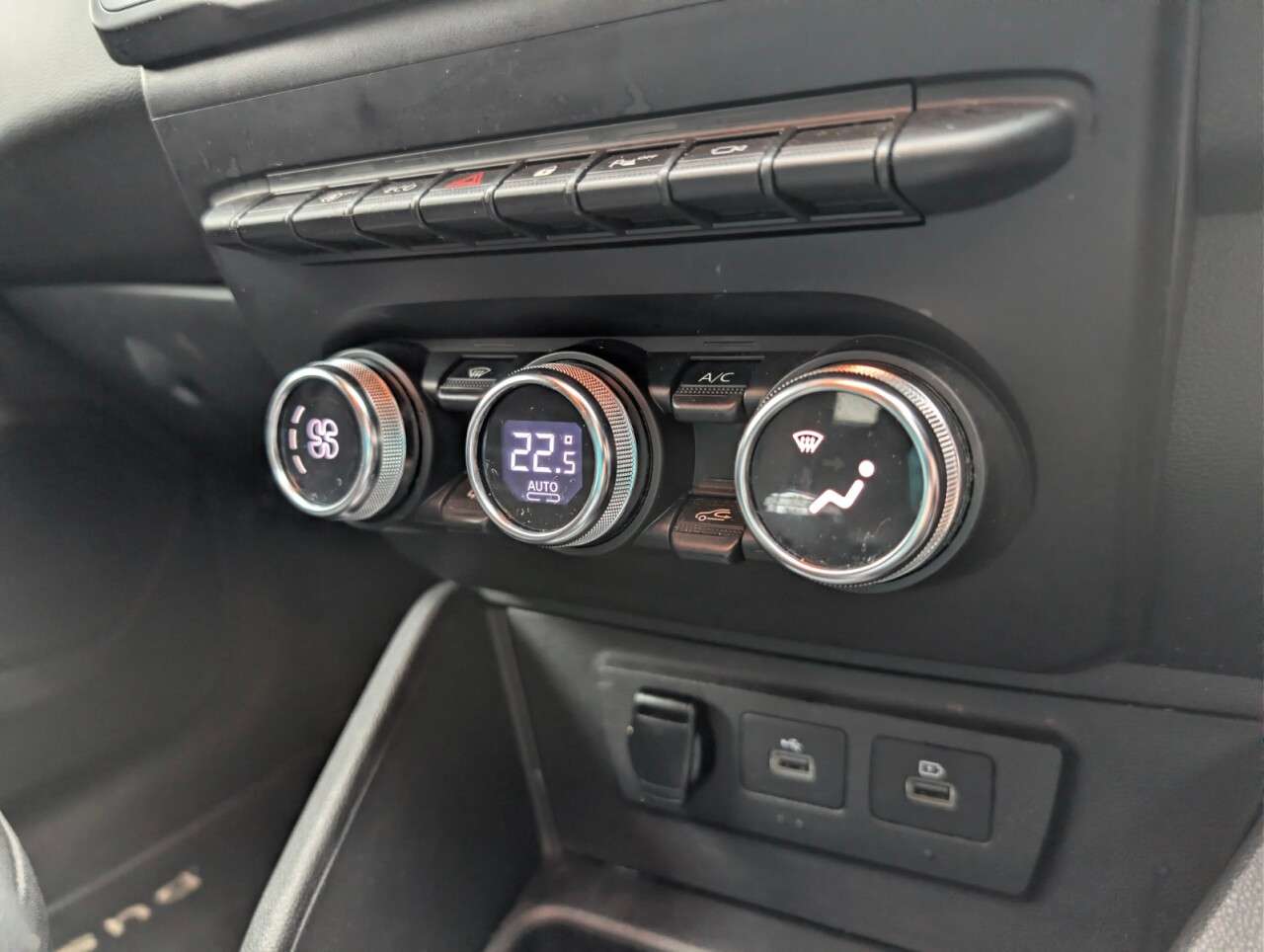 2022 DACIA DUSTER 2022 DACIA DUSTER