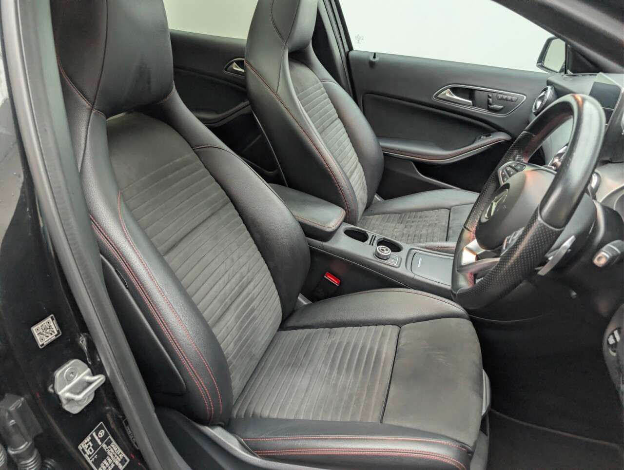 2016 MERCEDES-BENZ GLA CLASS 2016 MERCEDES-BENZ GLA CLASS