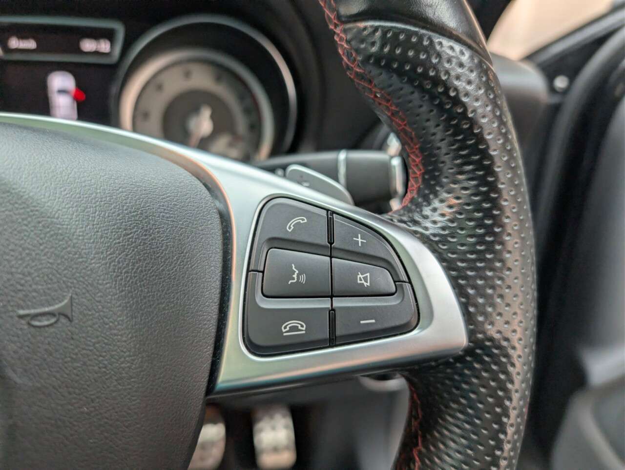 2016 MERCEDES-BENZ GLA CLASS 2016 MERCEDES-BENZ GLA CLASS