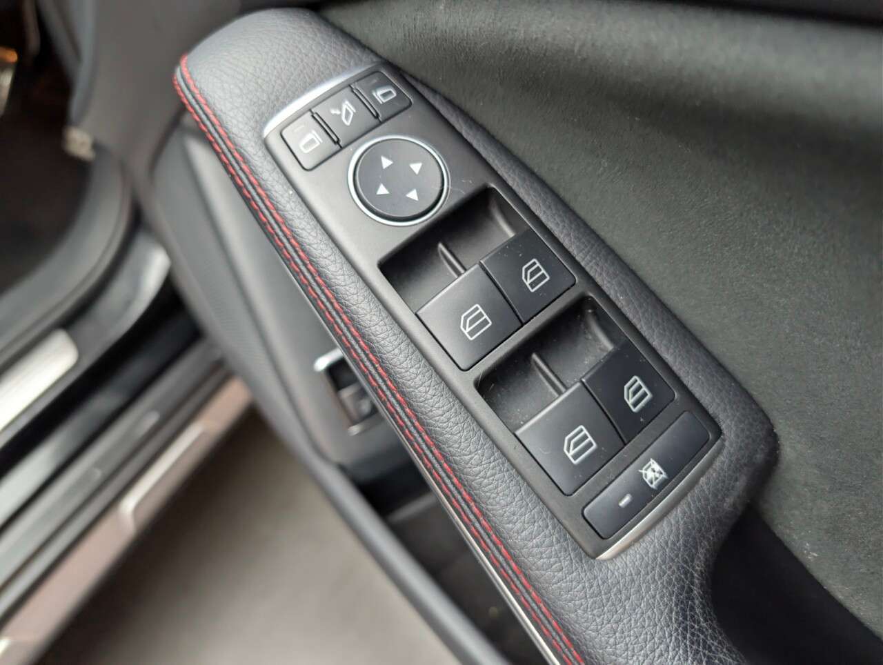 2016 MERCEDES-BENZ GLA CLASS 2016 MERCEDES-BENZ GLA CLASS