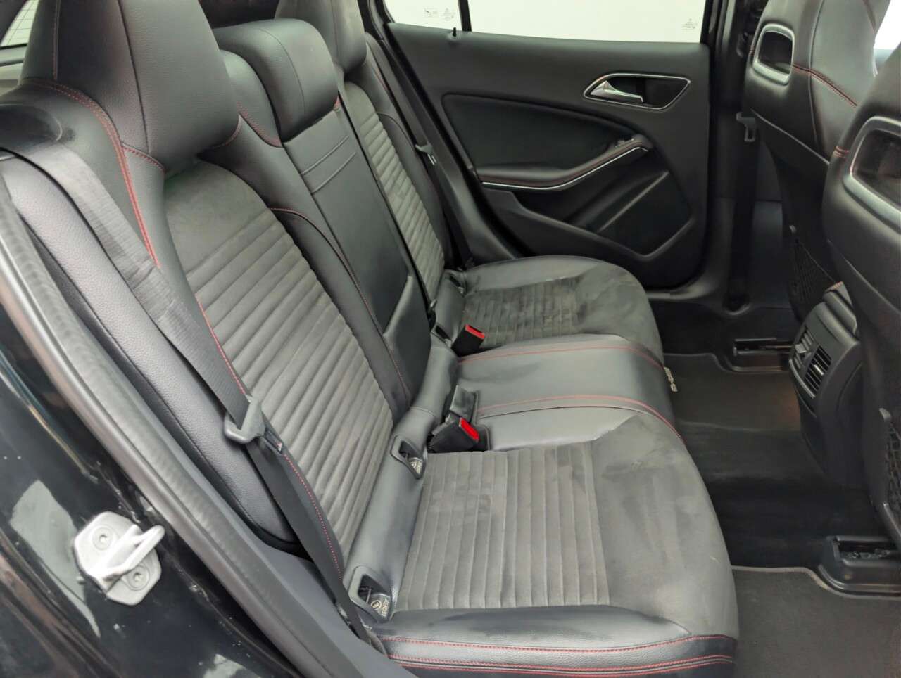 2016 MERCEDES-BENZ GLA CLASS 2016 MERCEDES-BENZ GLA CLASS