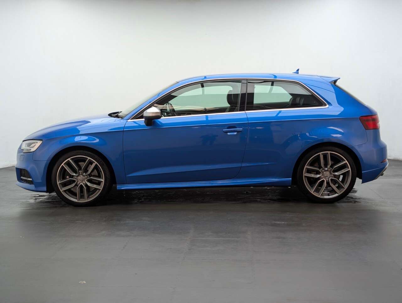 2017 AUDI S3 2017 AUDI S3