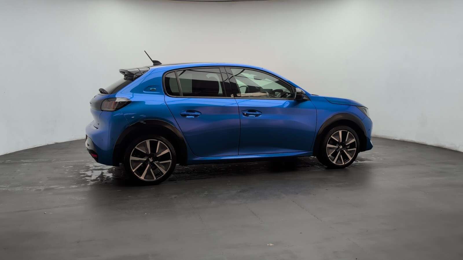 2021 PEUGEOT E-208 2021 PEUGEOT E-208