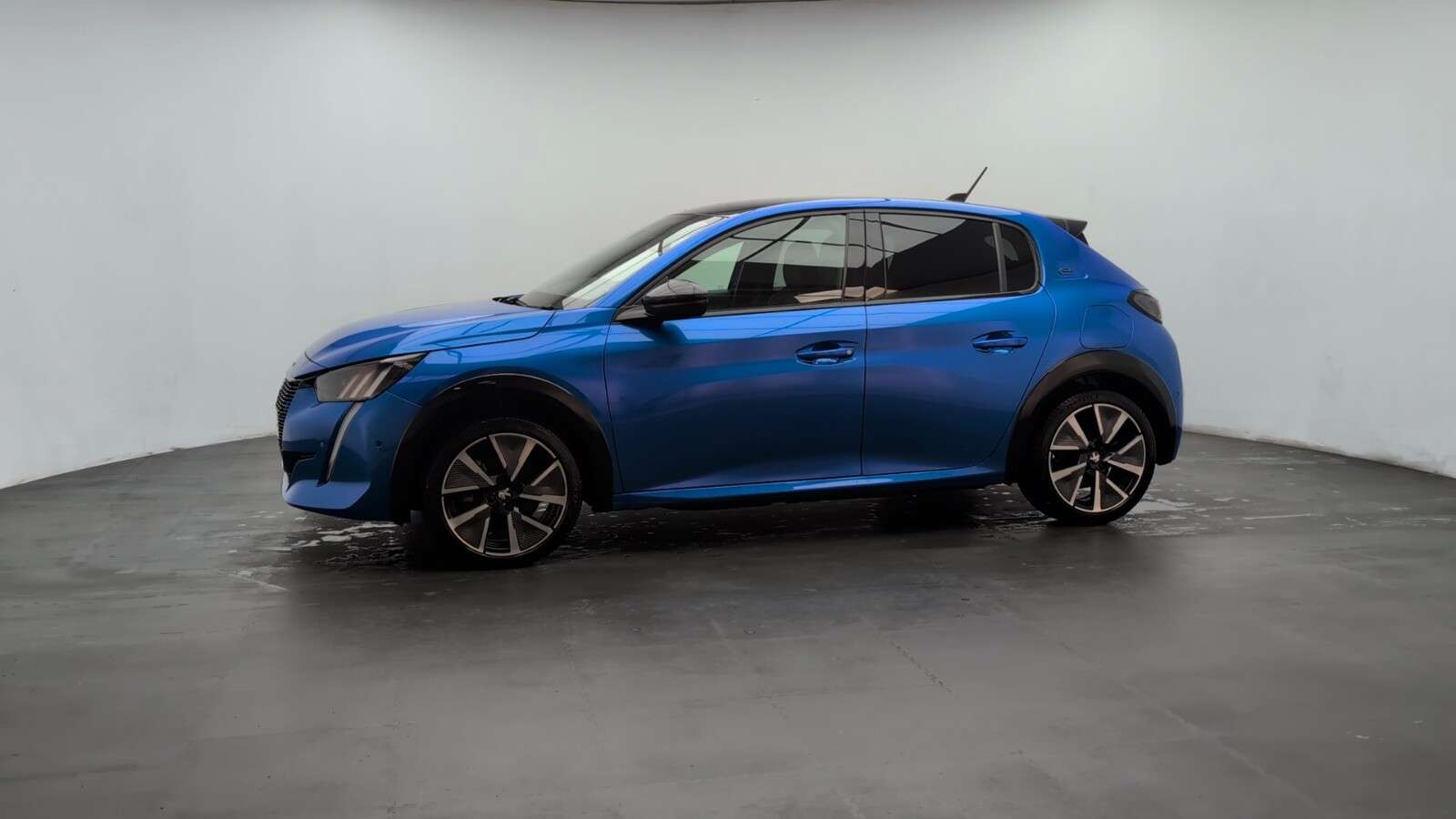 2021 PEUGEOT E-208 2021 PEUGEOT E-208