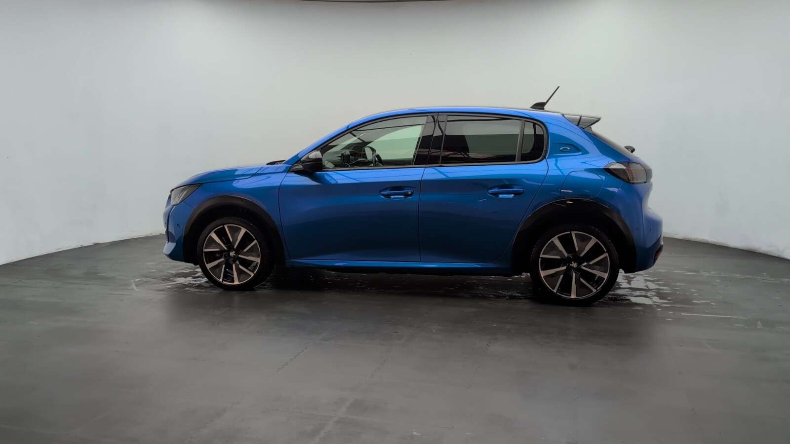 2021 PEUGEOT E-208 2021 PEUGEOT E-208