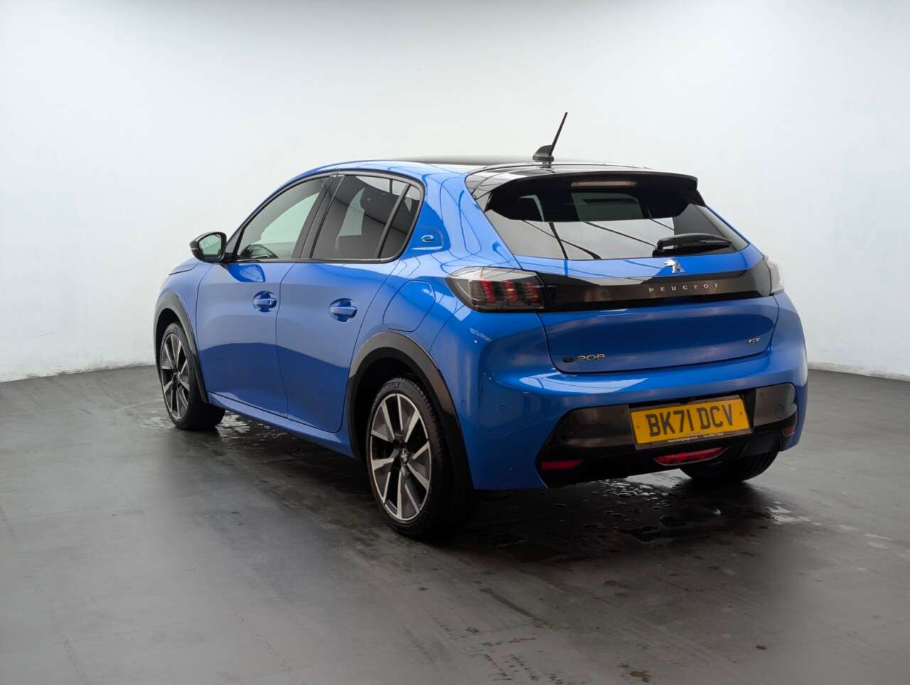 2021 PEUGEOT E-208 2021 PEUGEOT E-208