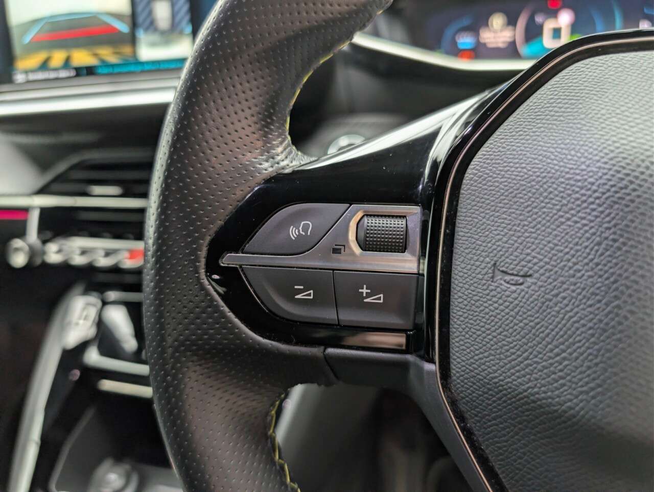 2021 PEUGEOT E-208 2021 PEUGEOT E-208