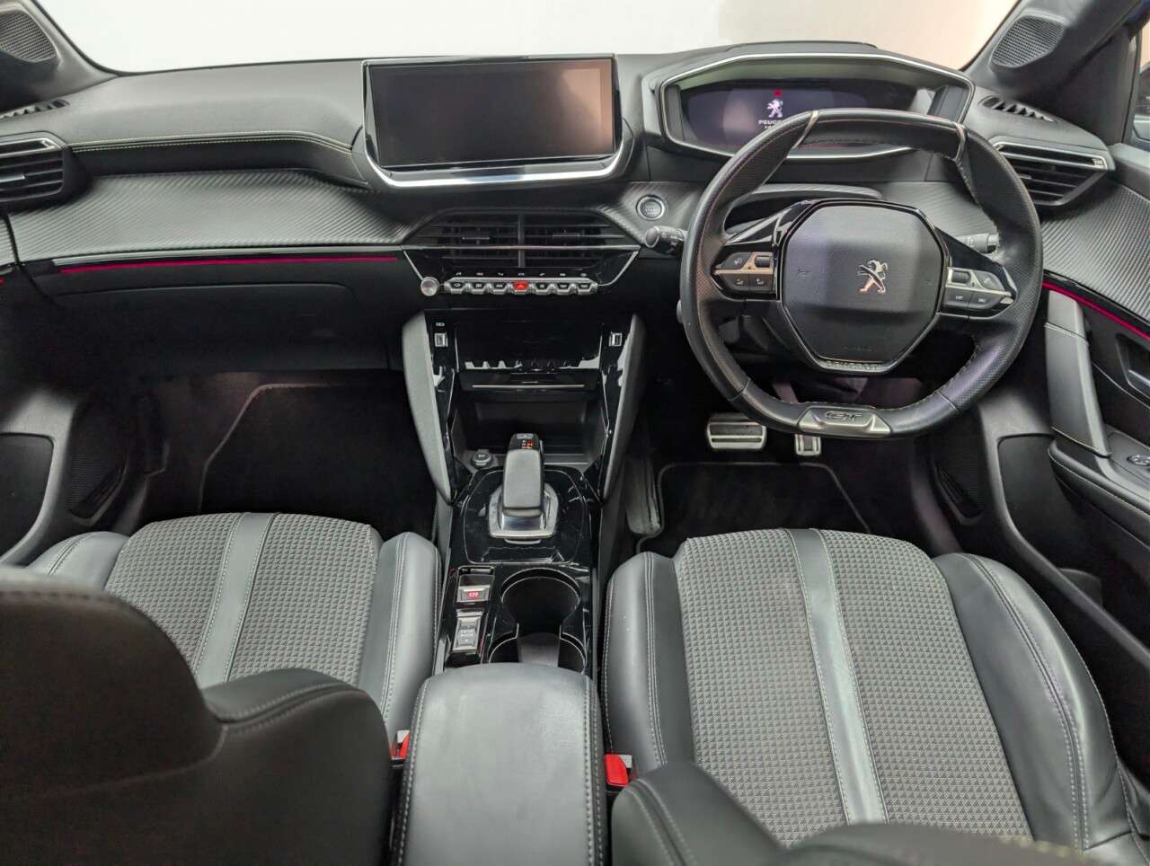 2021 PEUGEOT E-208 2021 PEUGEOT E-208