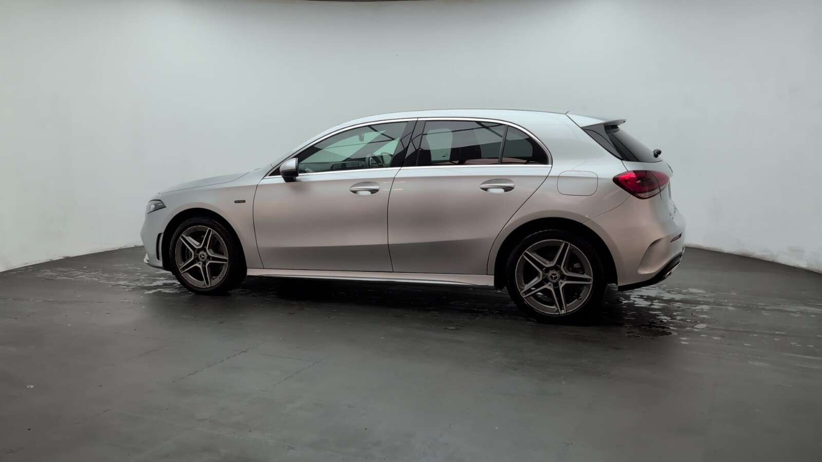 2021 MERCEDES-BENZ A CLASS 2021 MERCEDES-BENZ A CLASS