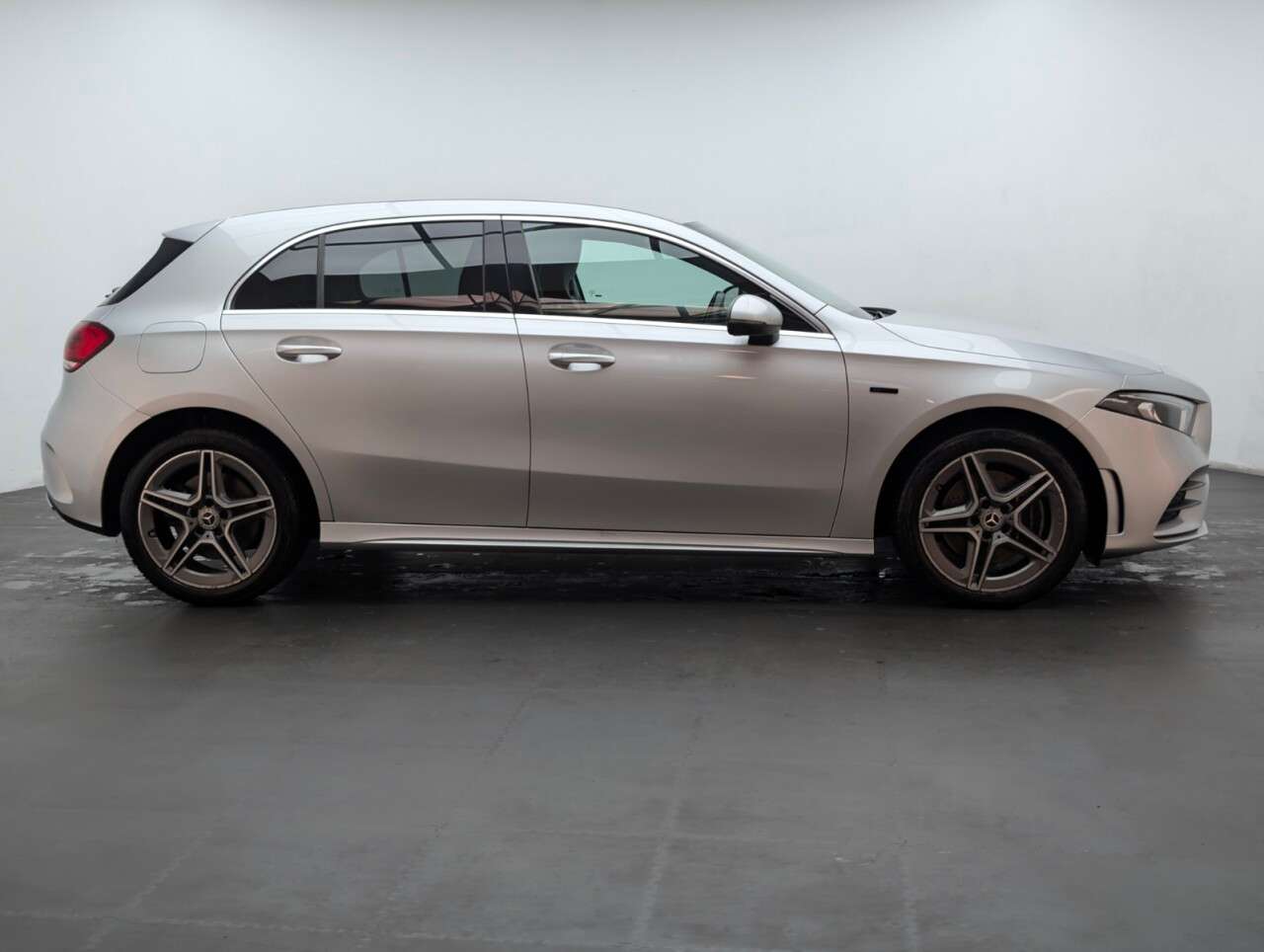 2021 MERCEDES-BENZ A CLASS 2021 MERCEDES-BENZ A CLASS