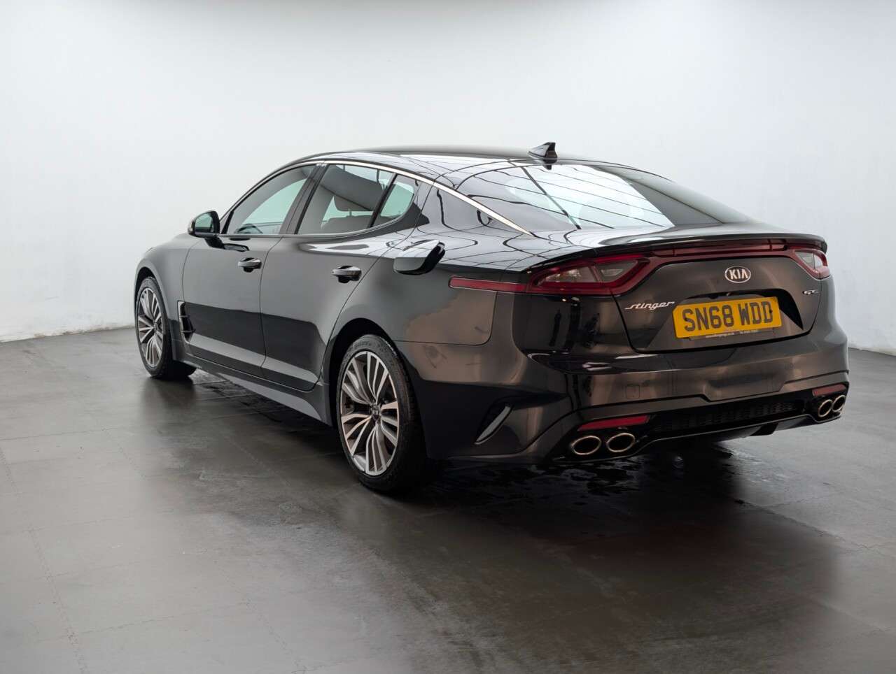 2018 KIA STINGER 2018 KIA STINGER