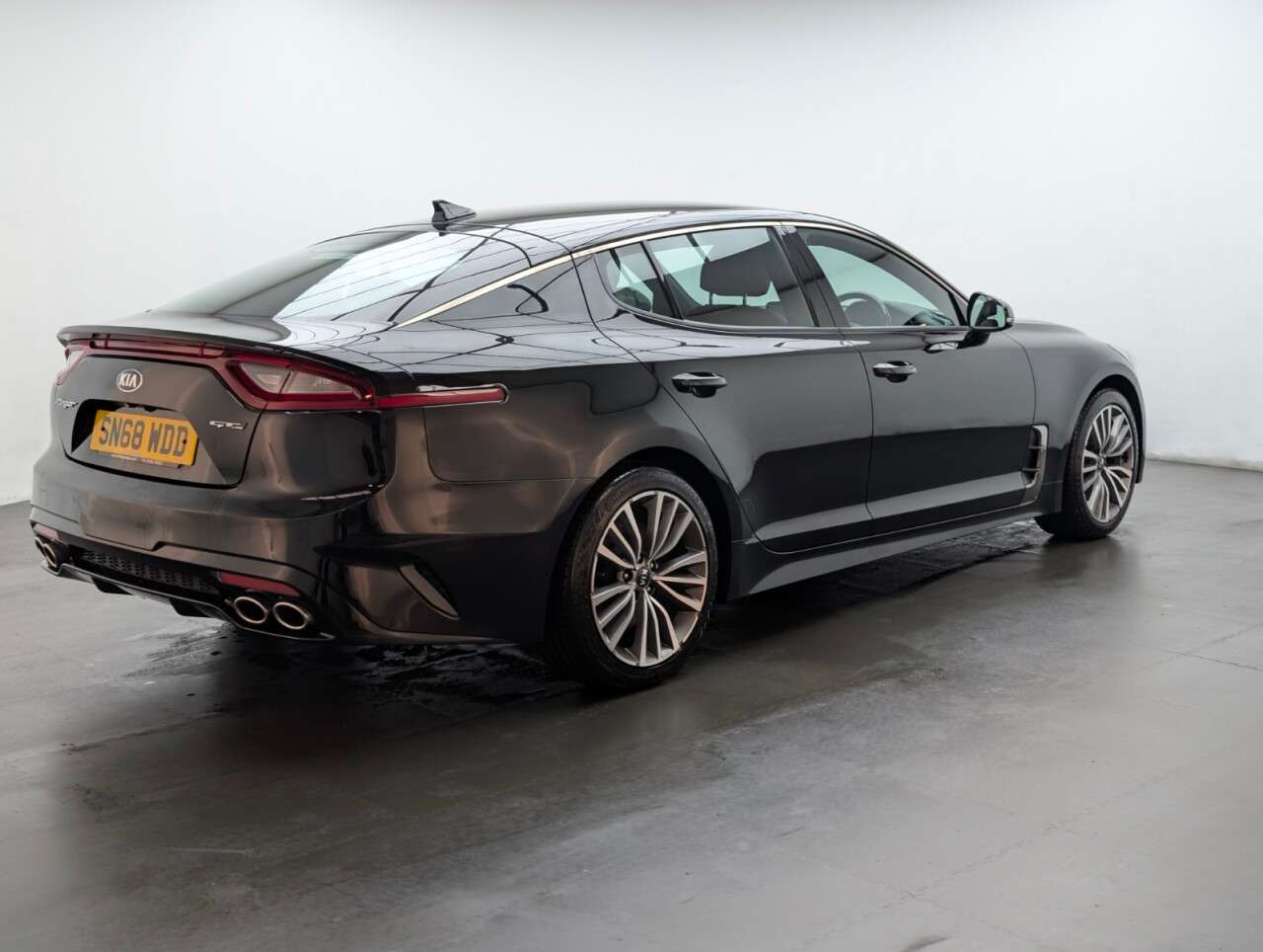 2018 KIA STINGER 2018 KIA STINGER