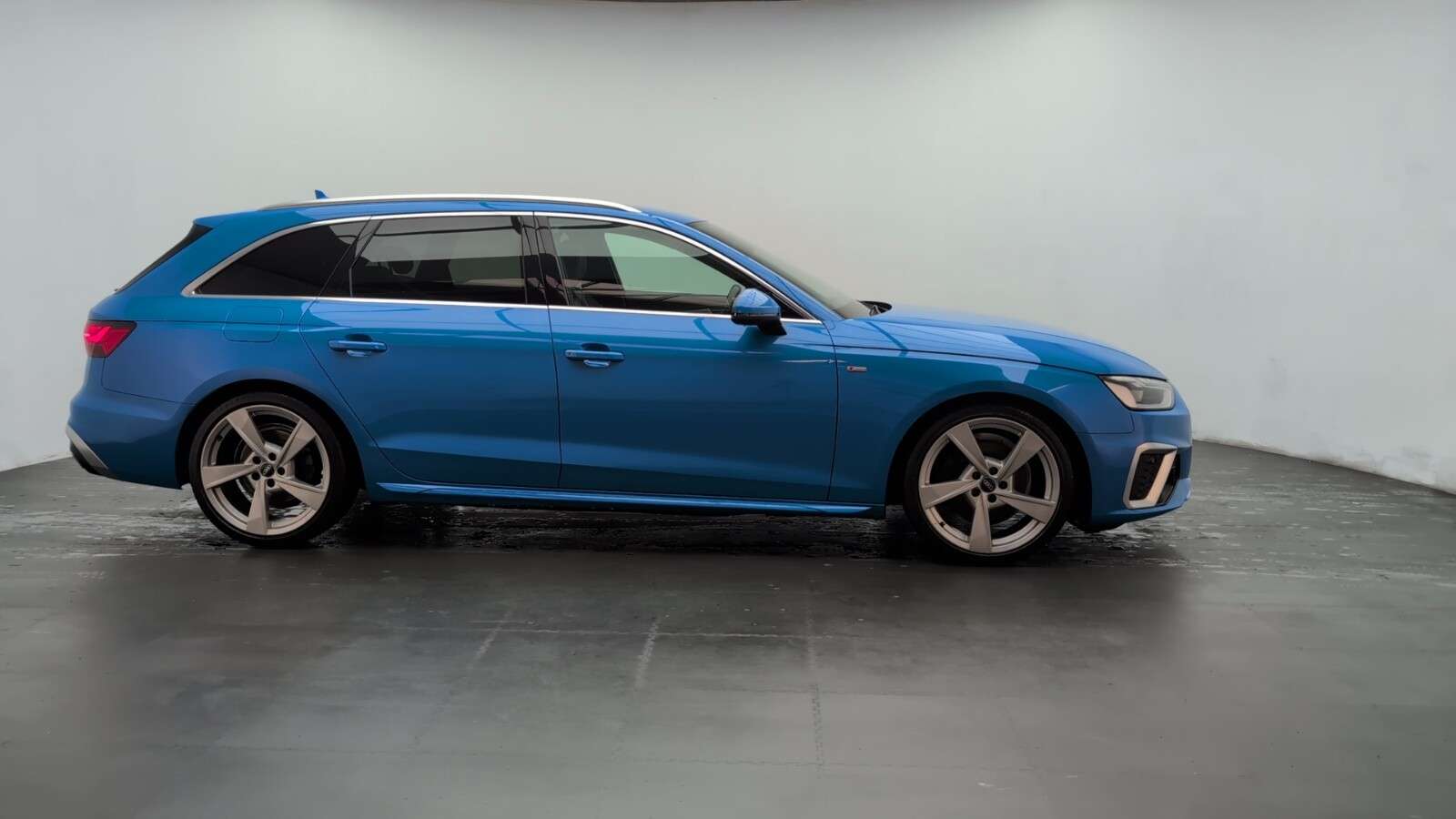 2020 AUDI A4 AVANT 2020 AUDI A4 AVANT