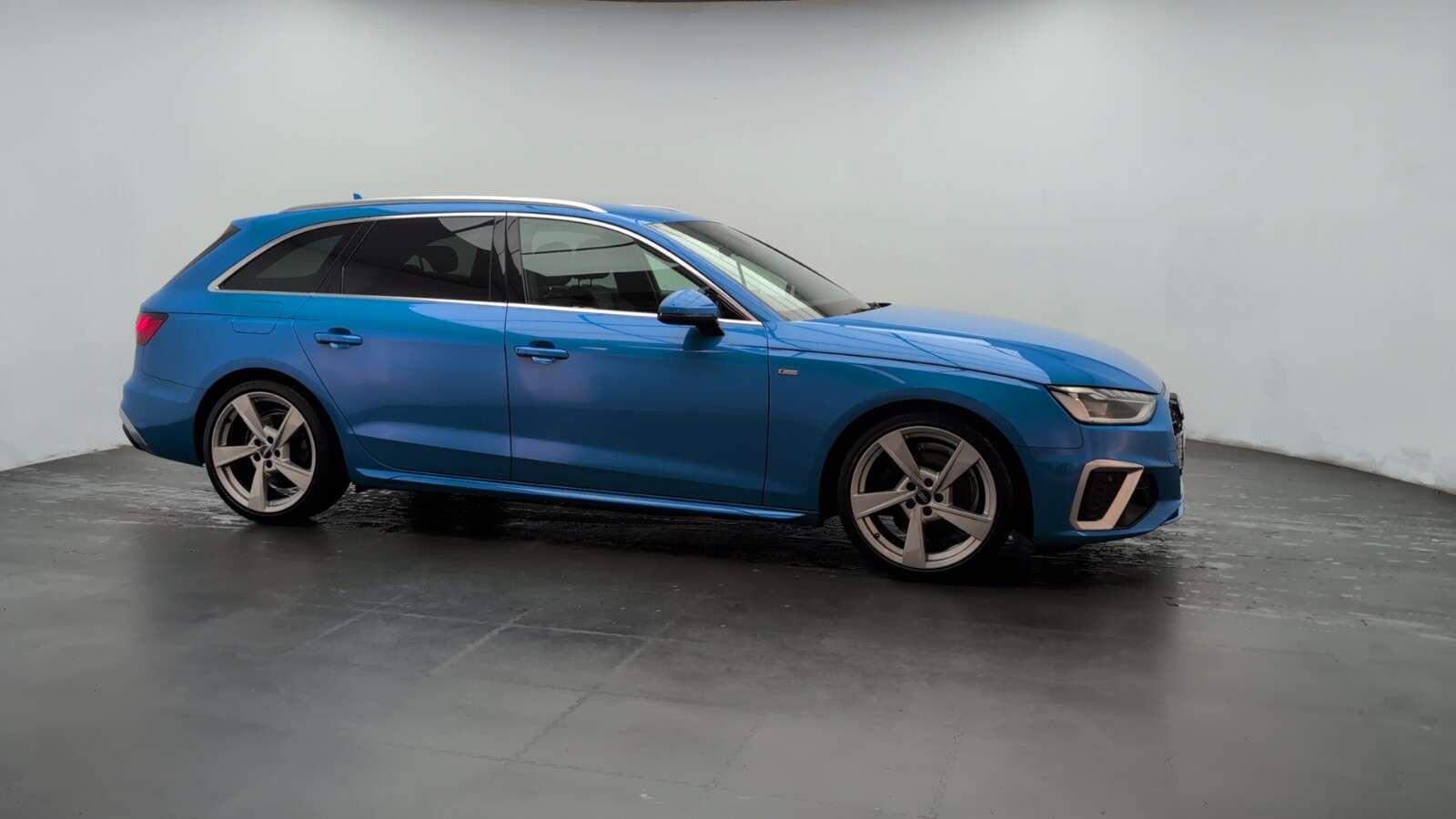 2020 AUDI A4 AVANT 2020 AUDI A4 AVANT