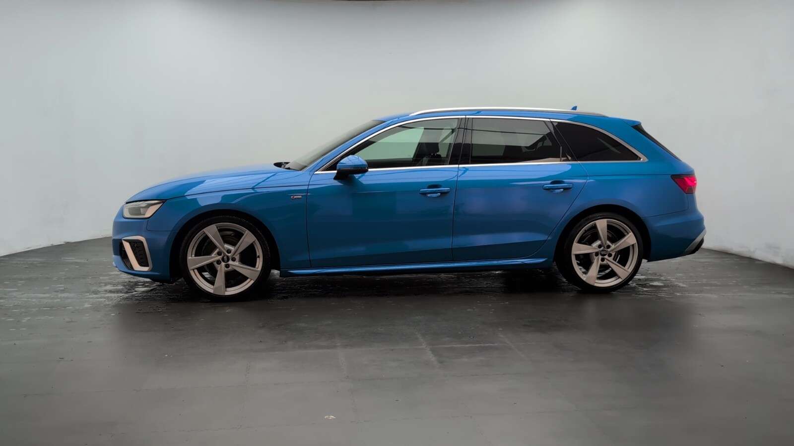 2020 AUDI A4 AVANT 2020 AUDI A4 AVANT