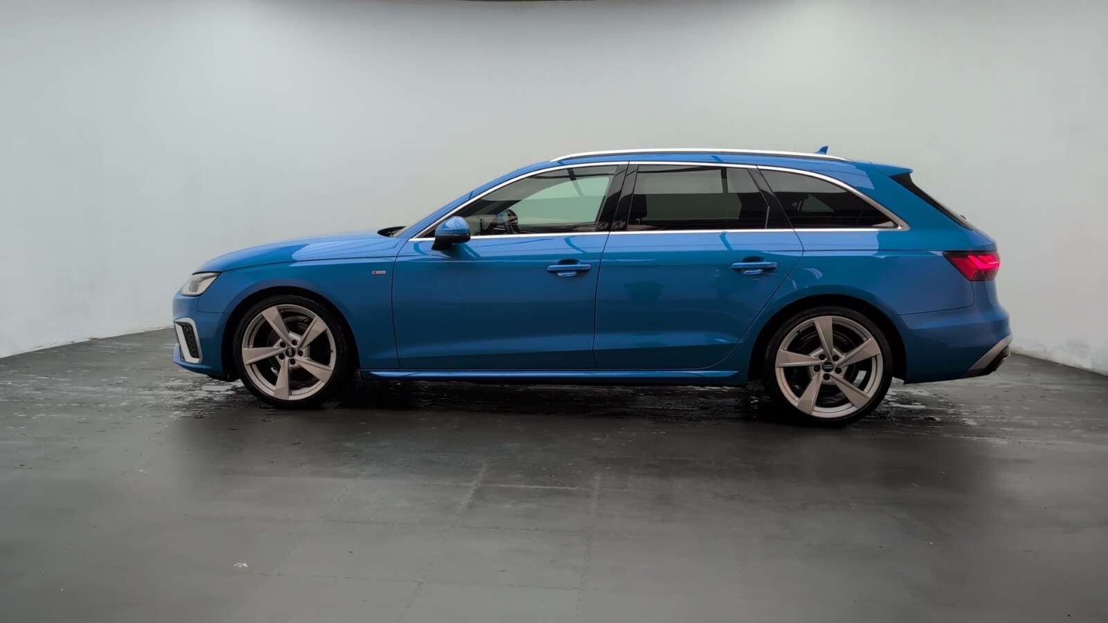 2020 AUDI A4 AVANT 2020 AUDI A4 AVANT