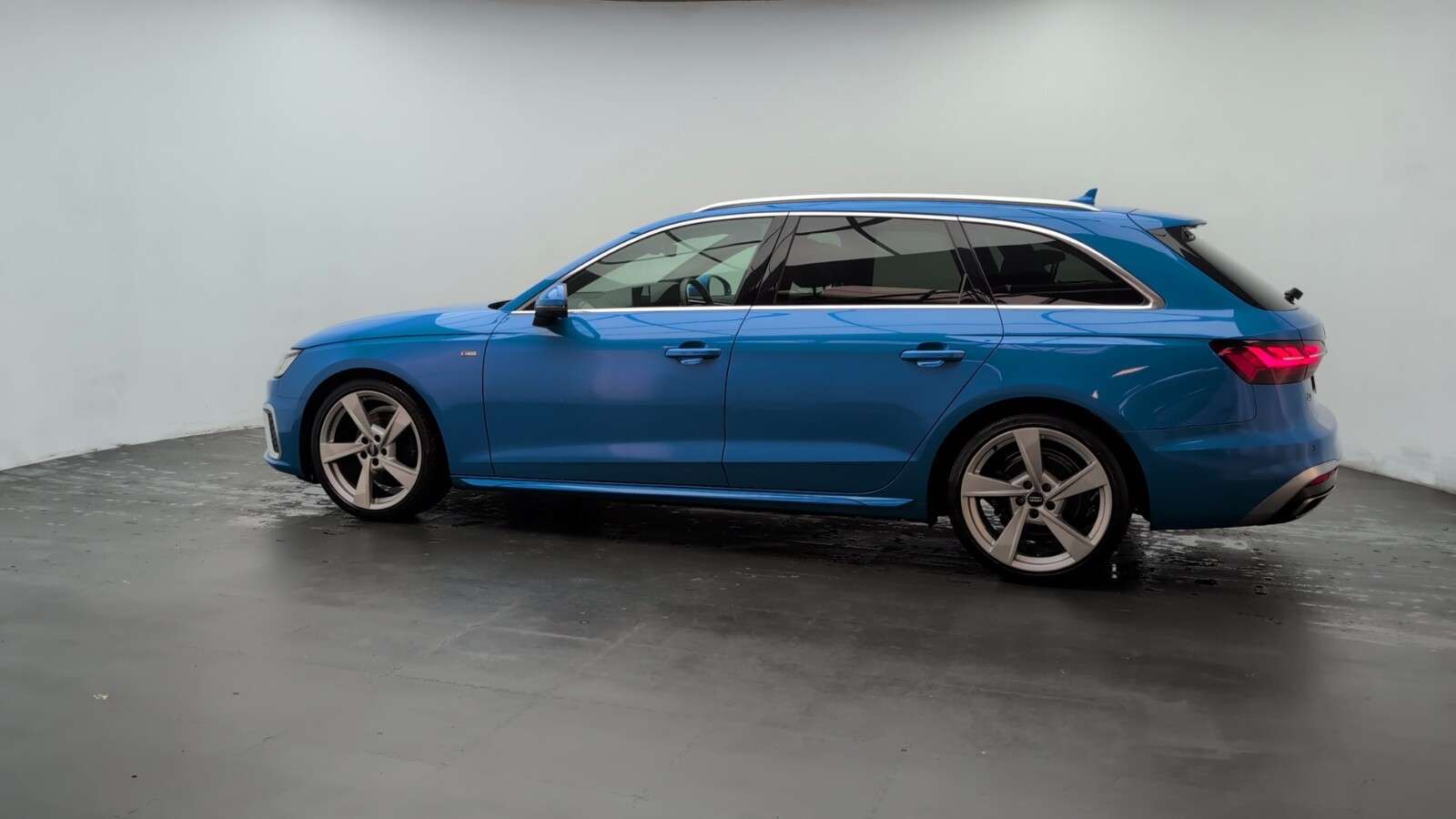 2020 AUDI A4 AVANT 2020 AUDI A4 AVANT