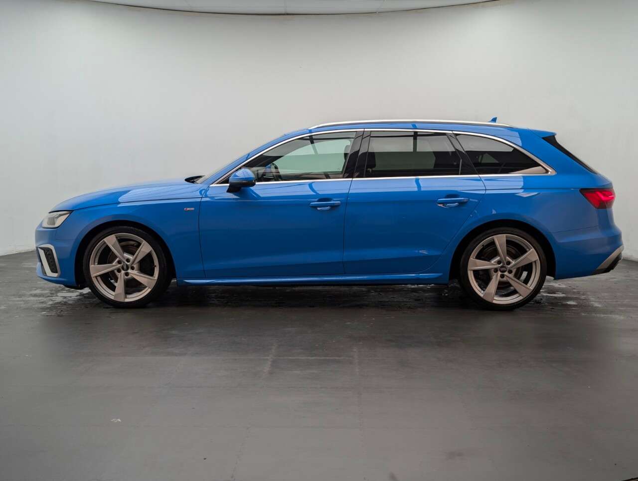 2020 AUDI A4 AVANT 2020 AUDI A4 AVANT