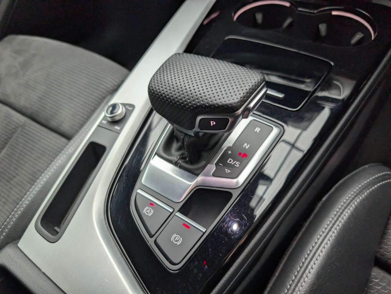 2020 AUDI A4 AVANT 2020 AUDI A4 AVANT