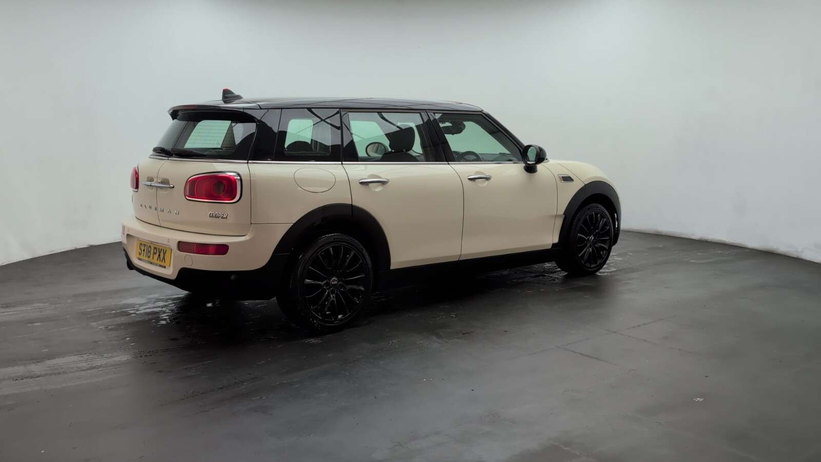 2018 MINI CLUBMAN 2018 MINI CLUBMAN