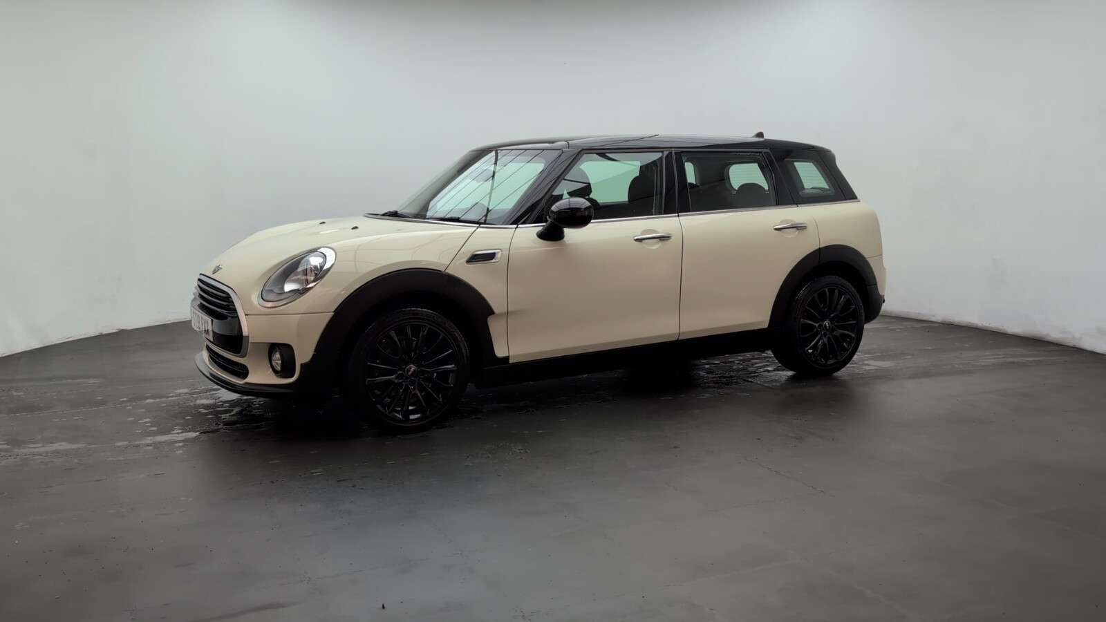2018 MINI CLUBMAN 2018 MINI CLUBMAN
