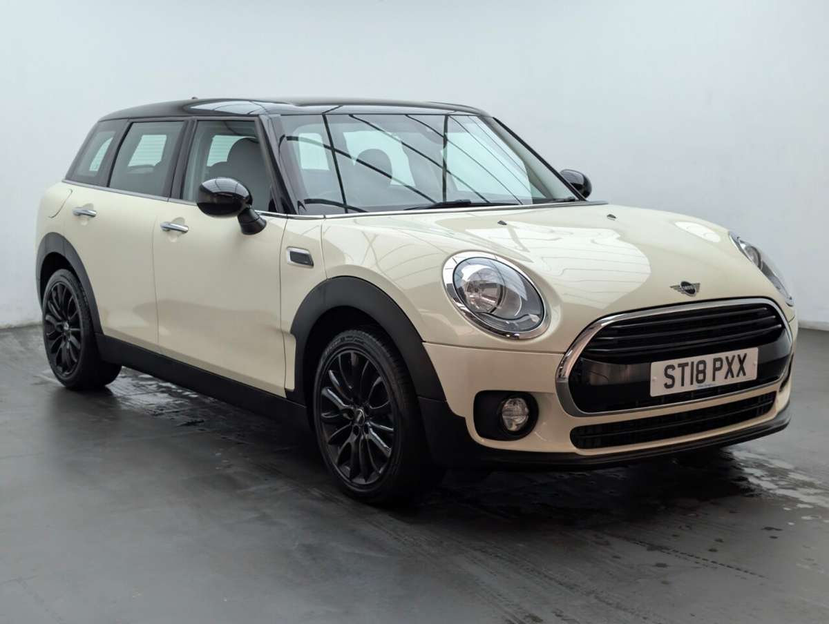 Check out this Mini Clubman 2018 Petrol Manual