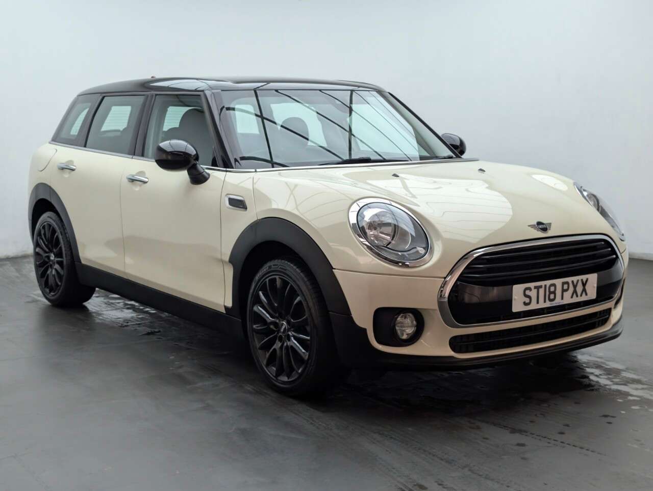 2018 MINI CLUBMAN 2018 MINI CLUBMAN