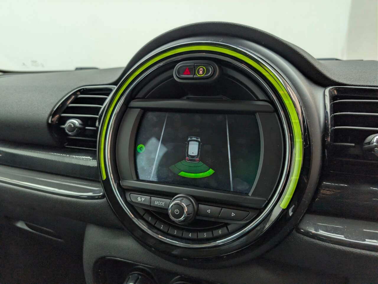 2018 MINI CLUBMAN 2018 MINI CLUBMAN