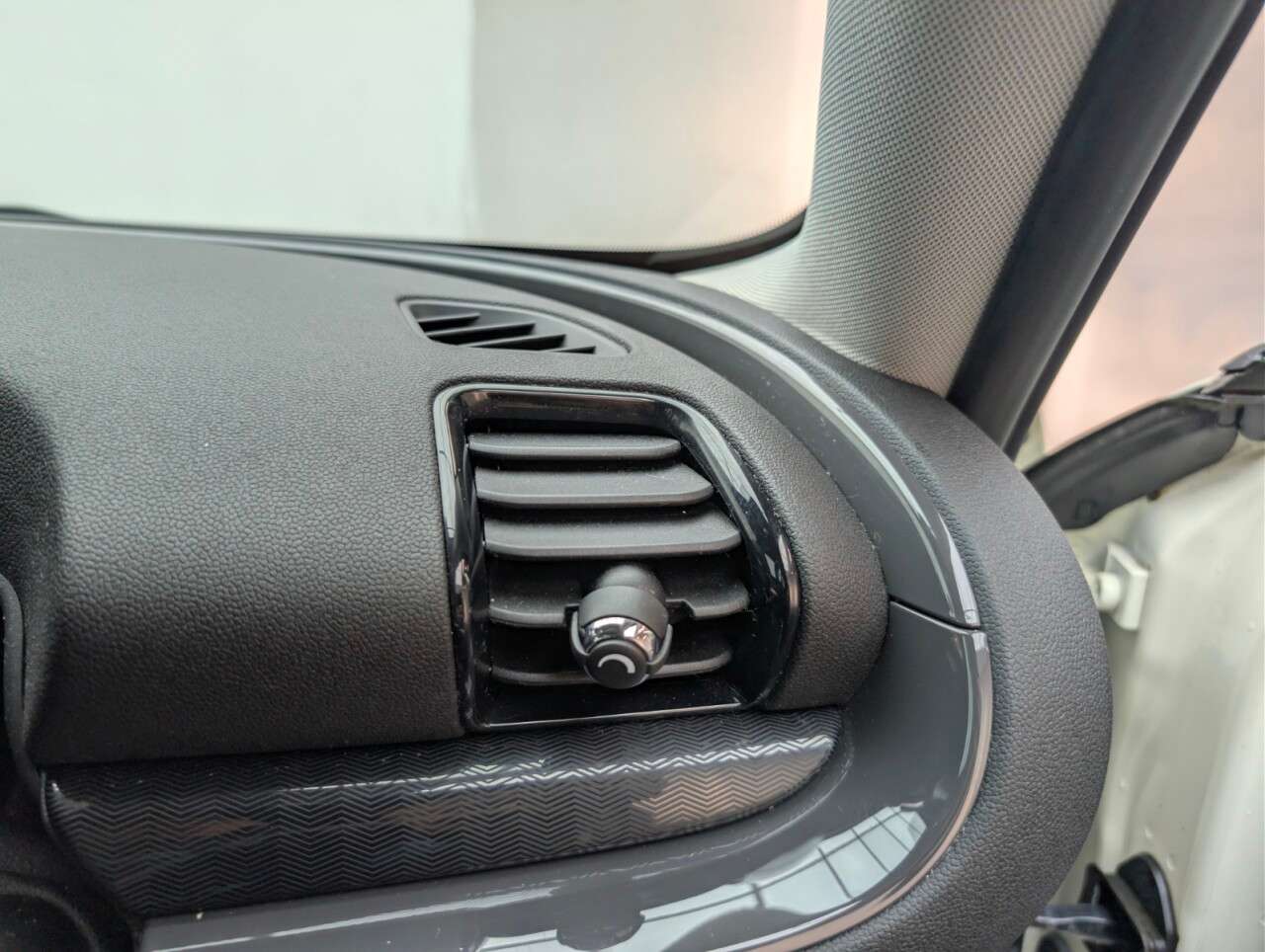 2018 MINI CLUBMAN 2018 MINI CLUBMAN