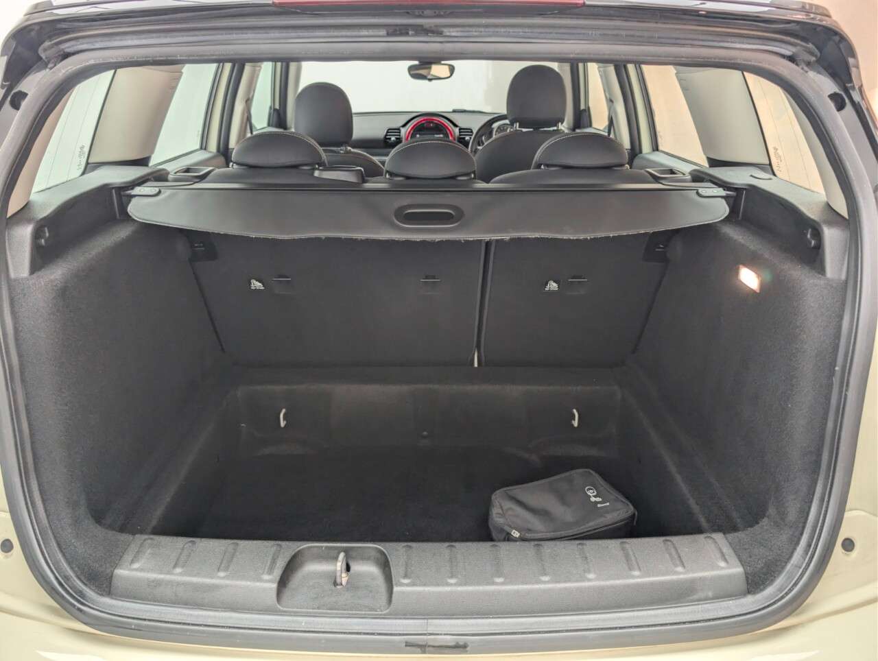 2018 MINI CLUBMAN 2018 MINI CLUBMAN