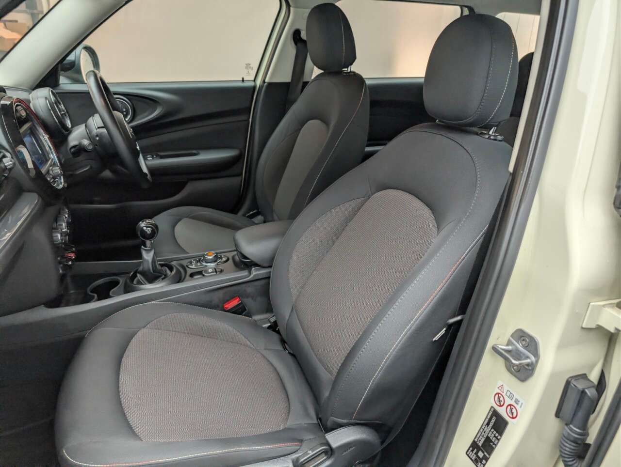 2018 MINI CLUBMAN 2018 MINI CLUBMAN