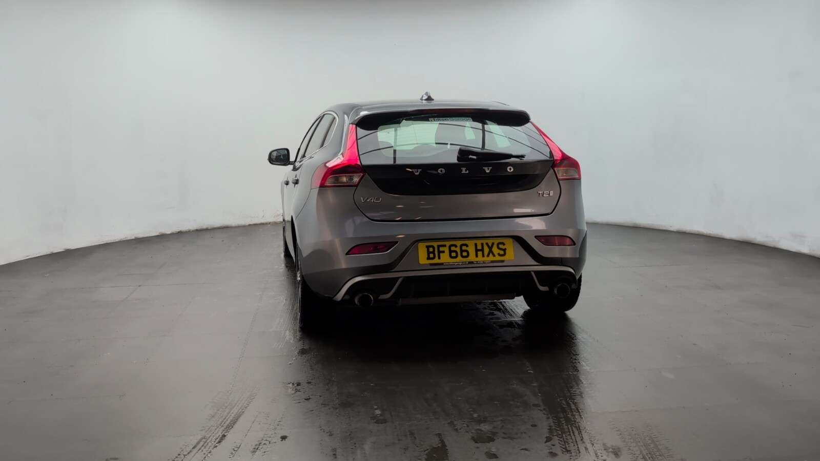 2016 VOLVO V40 2016 VOLVO V40