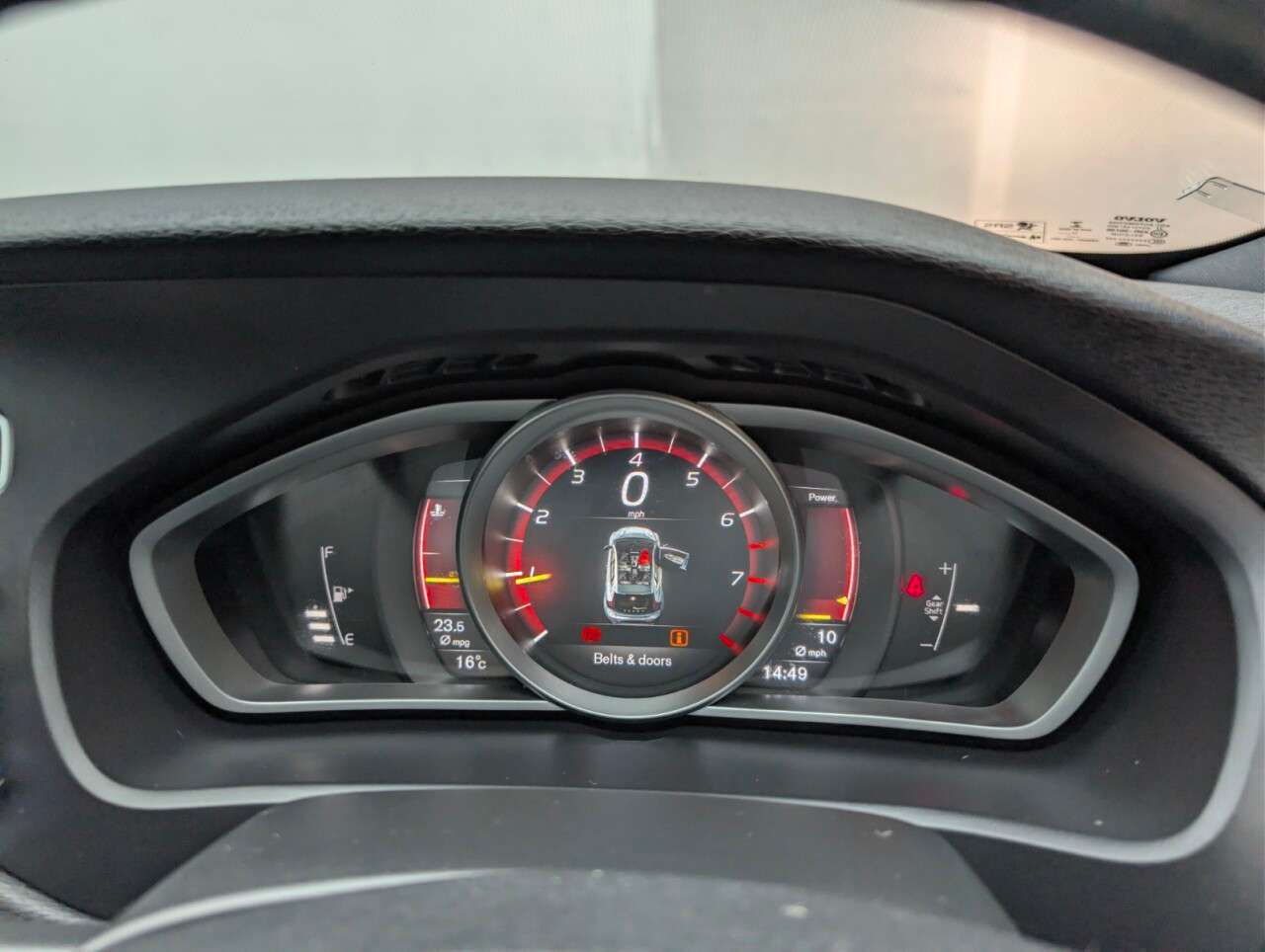 2016 VOLVO V40 2016 VOLVO V40