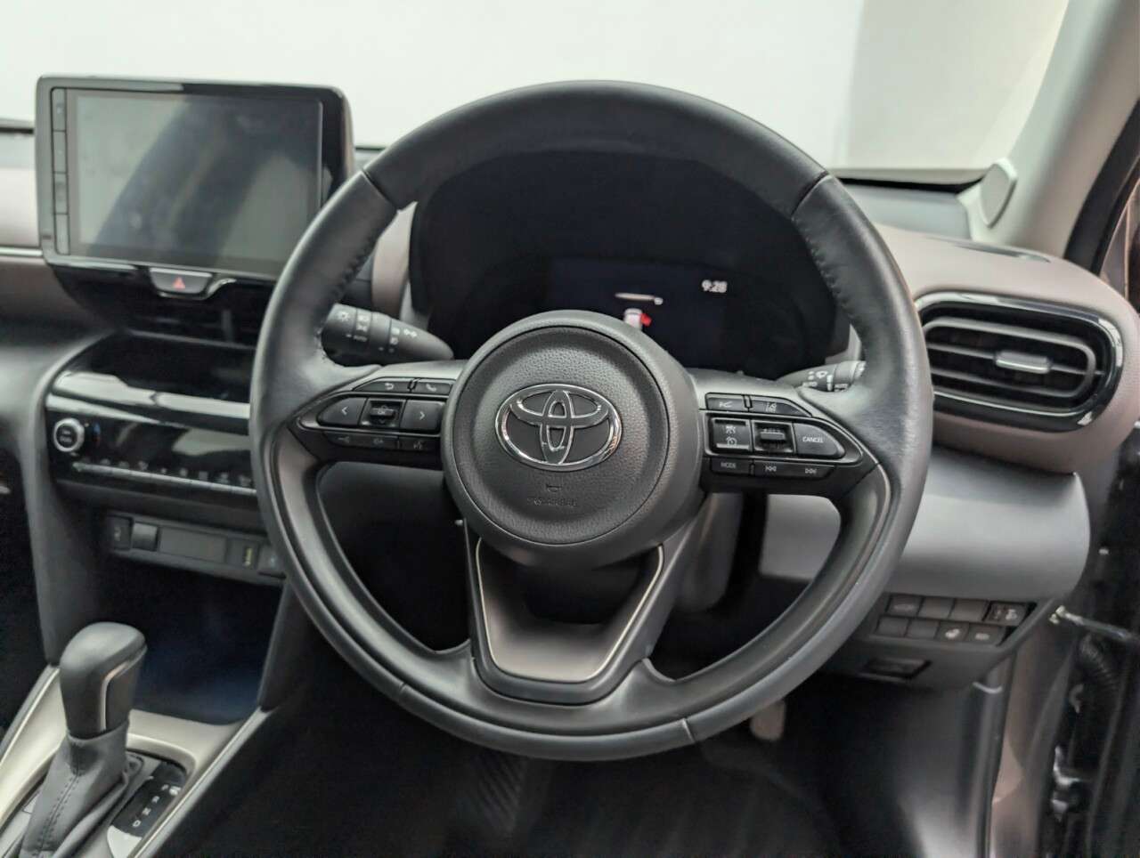 2023 TOYOTA YARIS CROSS 2023 TOYOTA YARIS CROSS