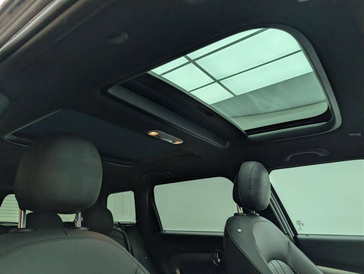 2022 MINI CLUBMAN 2022 MINI CLUBMAN