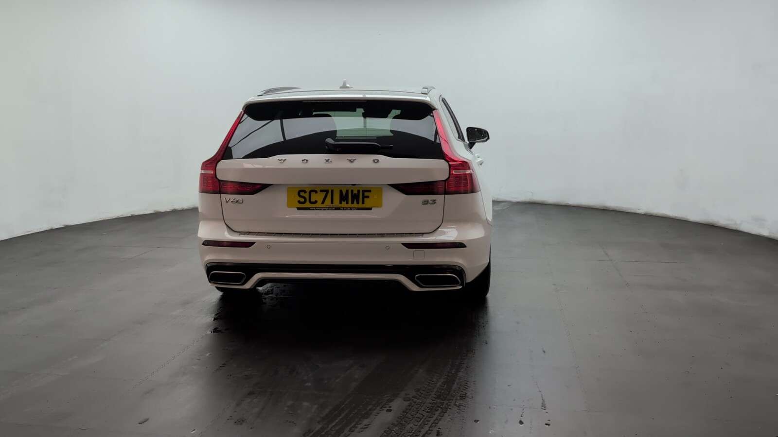 2021 VOLVO V60 2021 VOLVO V60