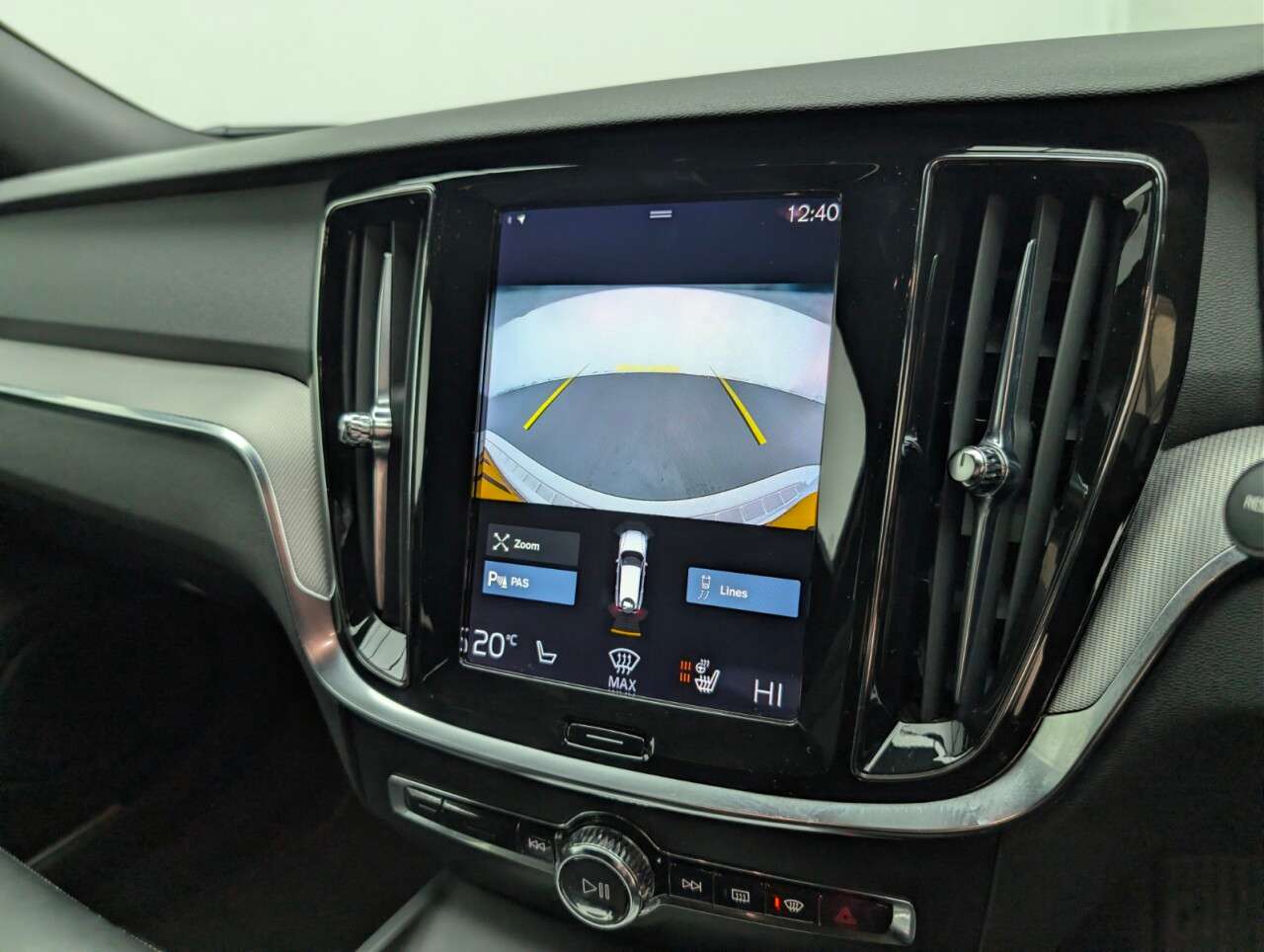 2021 VOLVO V60 2021 VOLVO V60