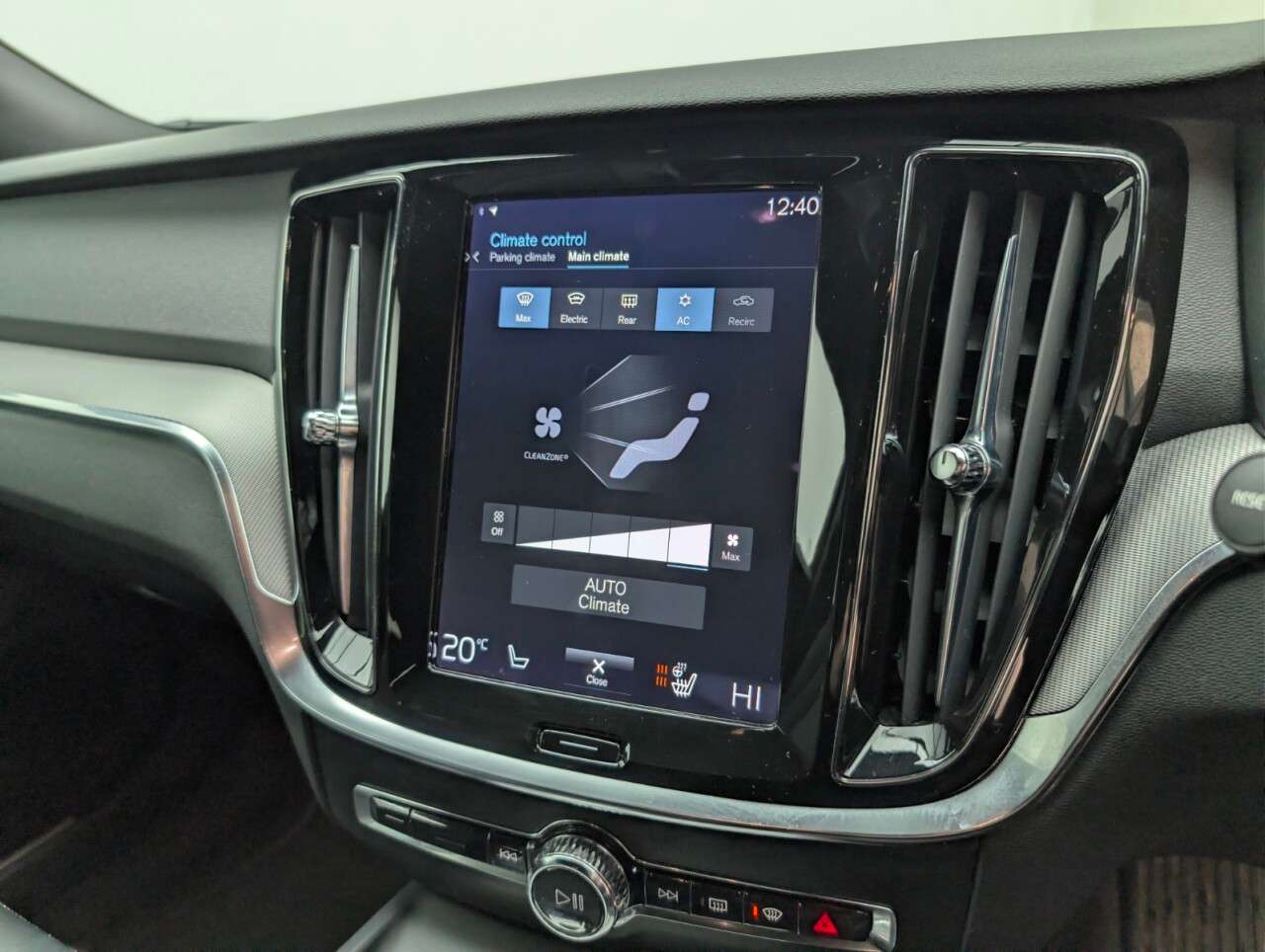 2021 VOLVO V60 2021 VOLVO V60