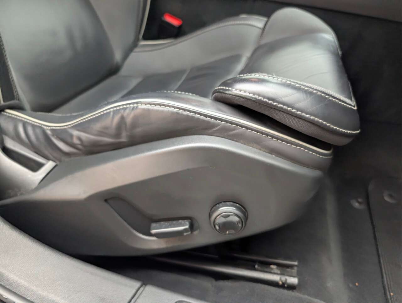 2021 VOLVO V60 2021 VOLVO V60